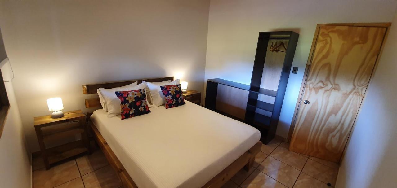 Apartamentos Tupuna Lodge อังกาโรอา ภายนอก รูปภาพ